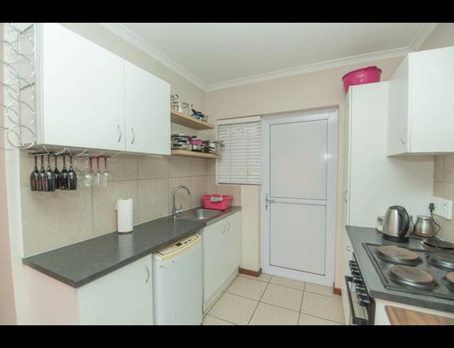 2 BEDROOM TOWNHOUSE FOR SALE IN FAIRVIEW